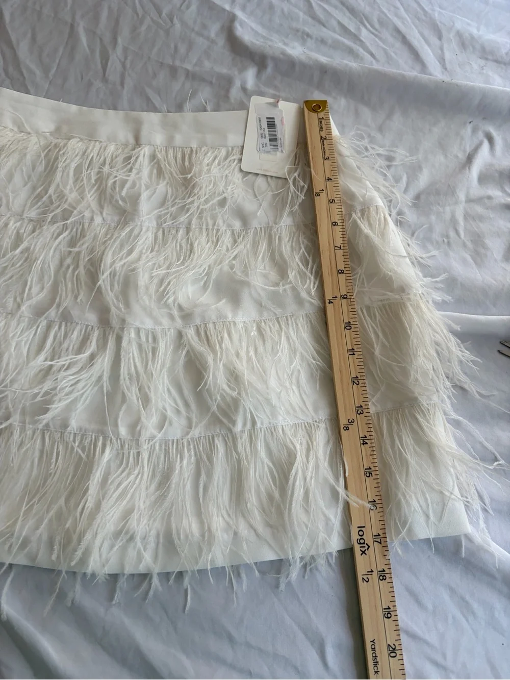 Gianni Bini Ivory Feathered Tiered Mini Skirt Size M  NWT